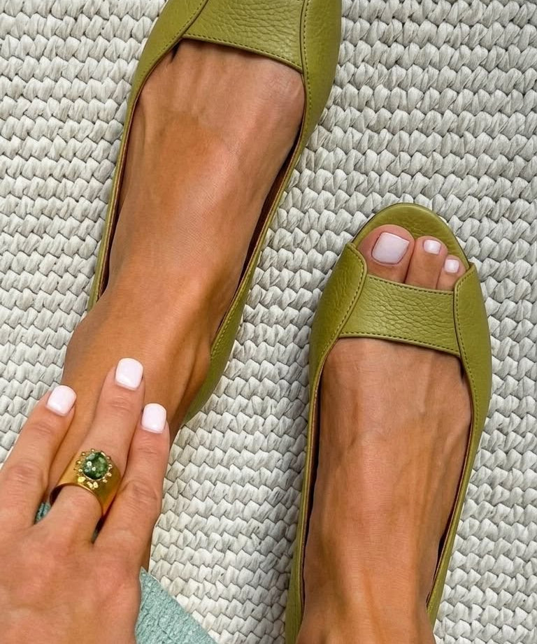 Adelina | Arany Comfort Chic Szandál