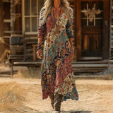 Christine - Casual Long Sleeve Dress with Vintage Inspiration