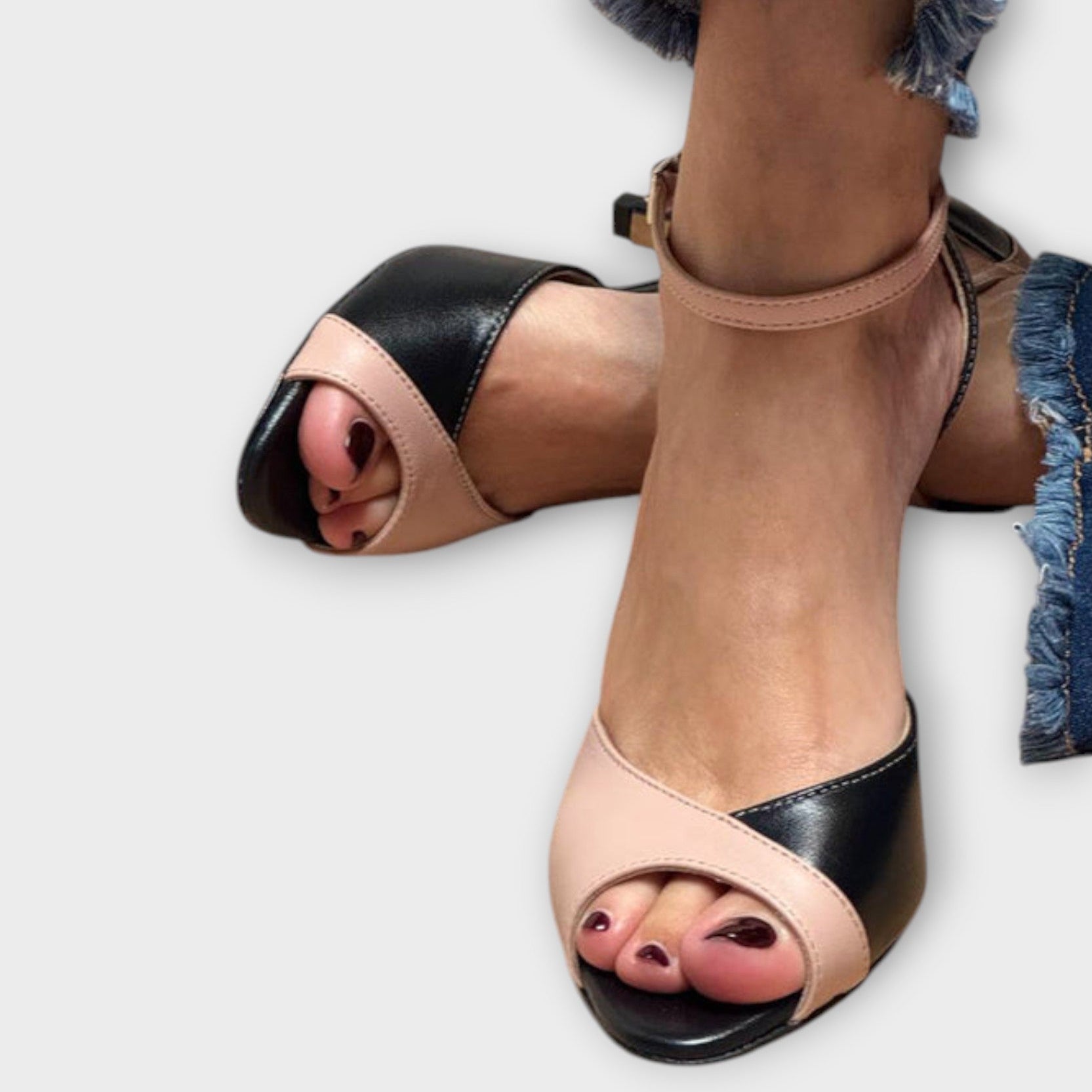 Noirella – Két színű elegancia rózsaszínben