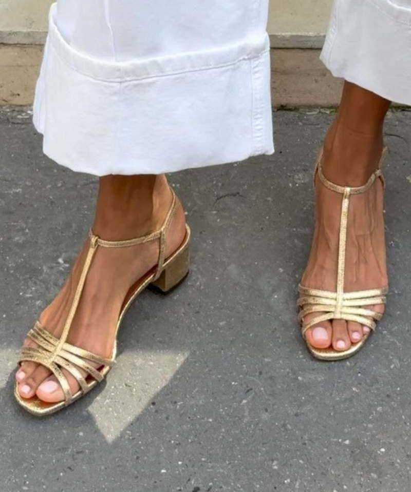 Allegra | Arany Szandálok Mindennapi Elegancia