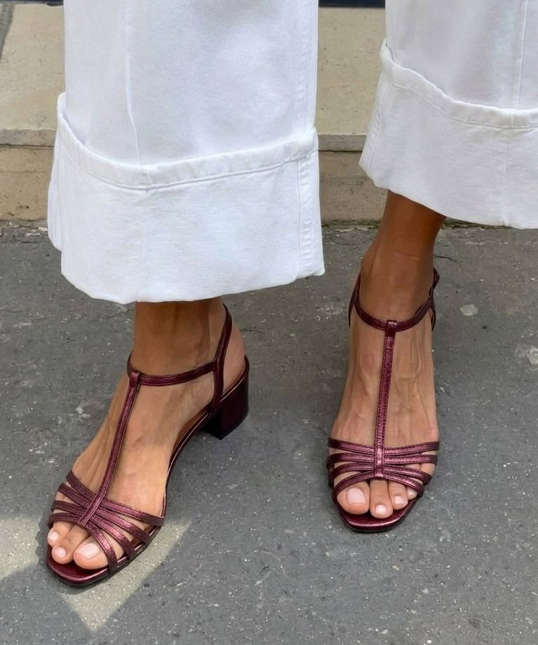 Allegra | Arany Szandálok Mindennapi Elegancia
