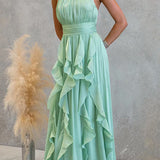 Vestido maxi de cuello halter con cintura entallada y volantes