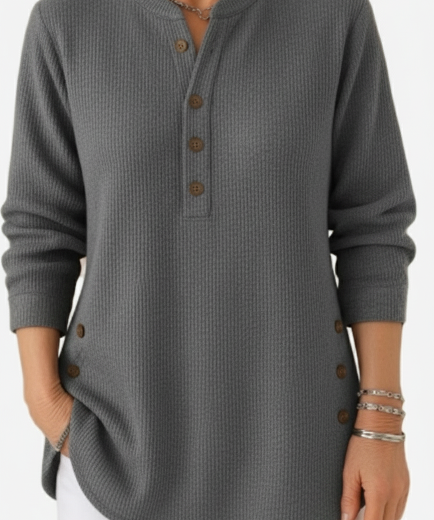 Taisie - Comfortable Sweater
