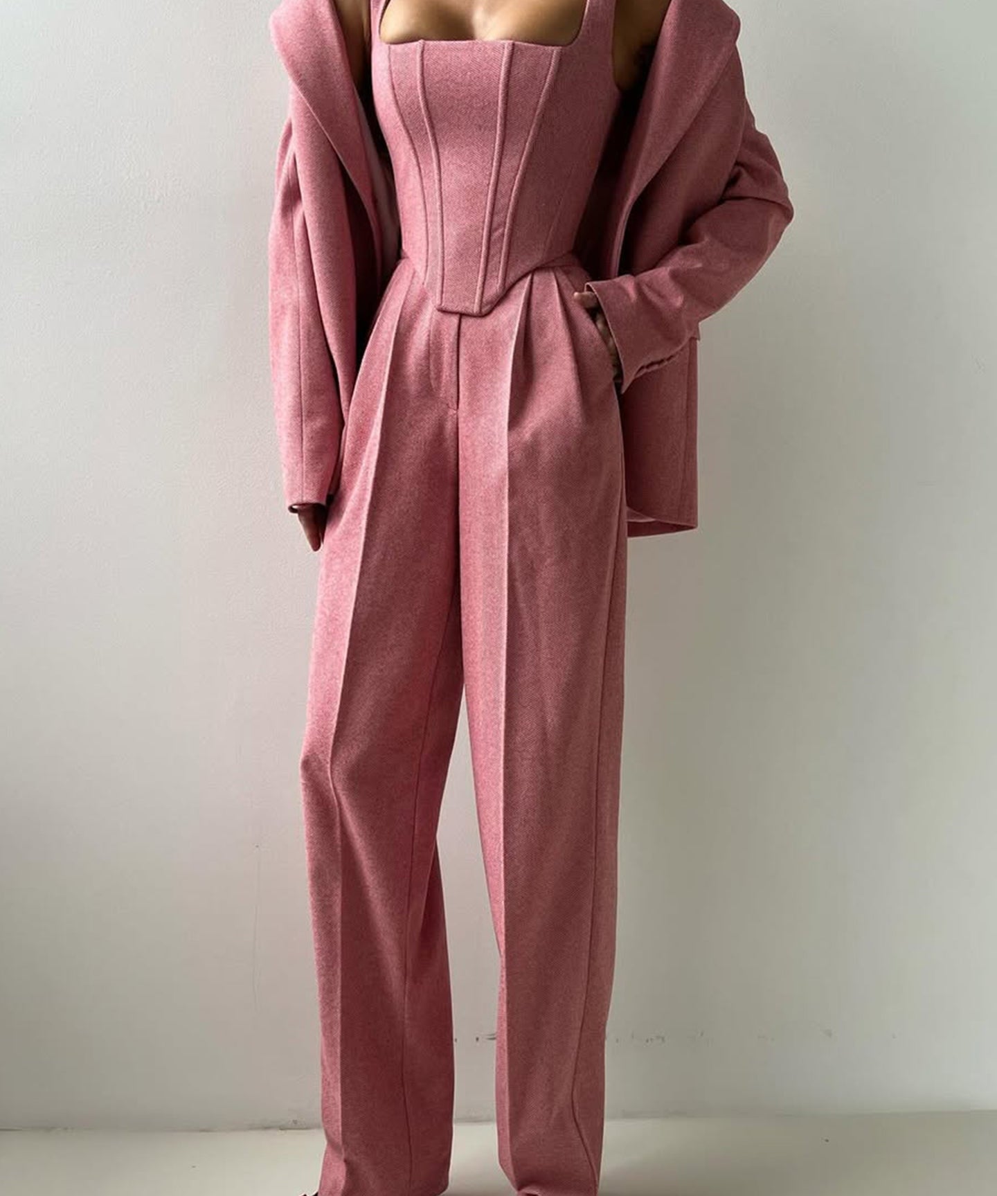 Elegance - Three-Piece Set