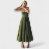 Lucrezia - Elegáns ruha varázslattal