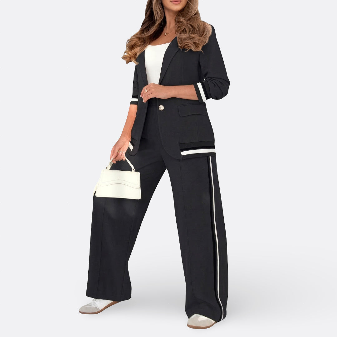Claire - Elegant Casual Outfit