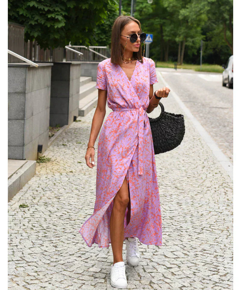 Julia – Elegáns V-nyakú Ruha